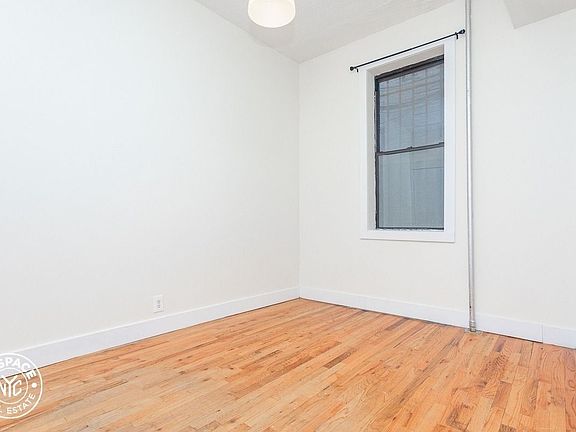 5th image of 1050 Dean St #P1