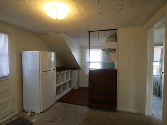 4th image of 109 49 1/2th St #B