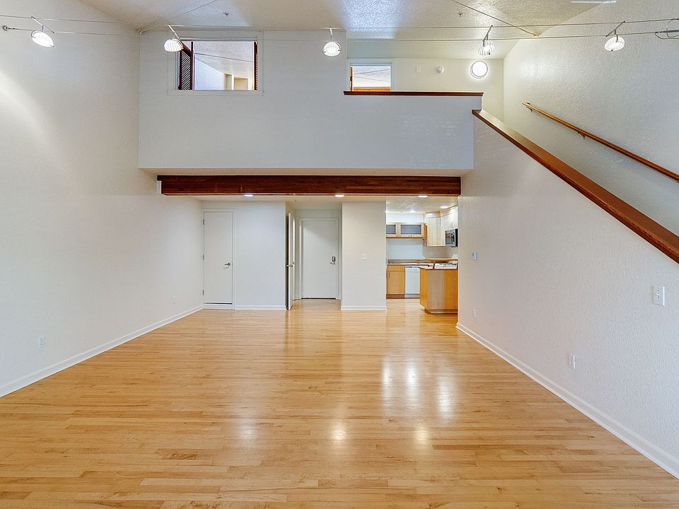 1st image of 2074-2078 Parker St #205
