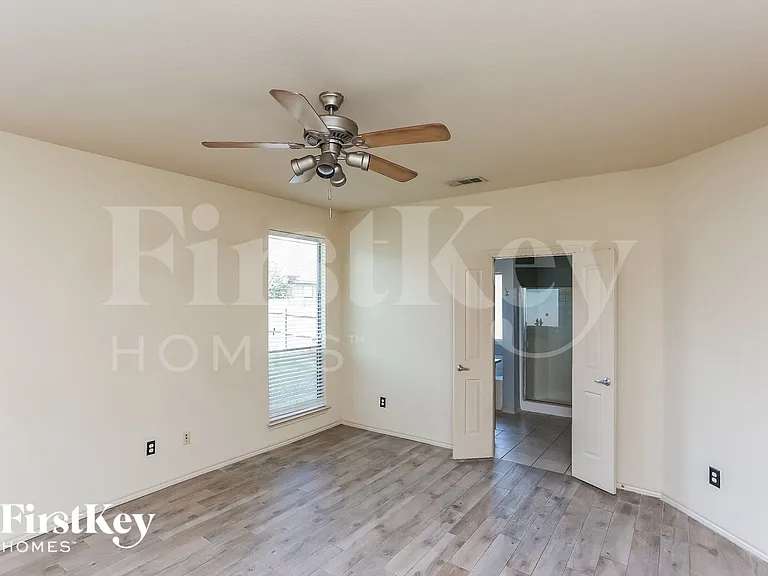 14413 Artesia Ct — Photo 7