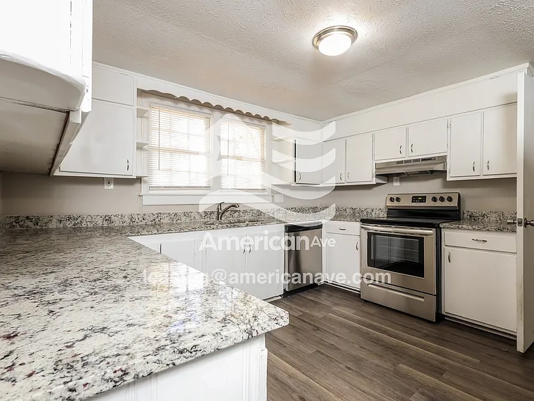 722866_006_wm_-_kitchen_13340307.jpg