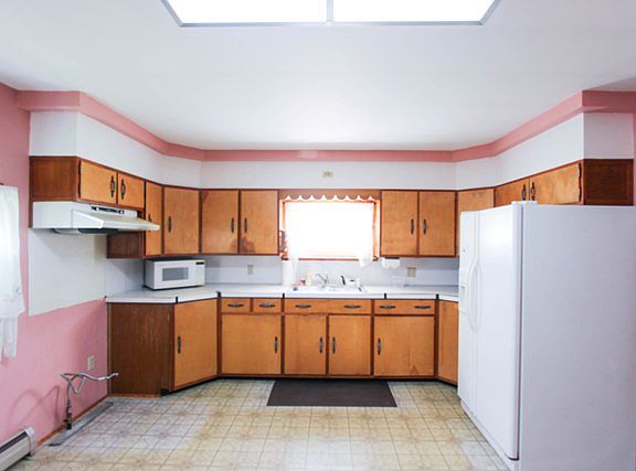 4th image of 717 Bronson Ave