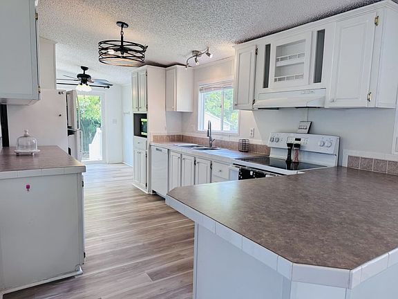 4th image of 6347 Brandywine Dr N #293