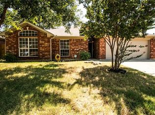 614 Joy Ln, Mansfield, TX 76063