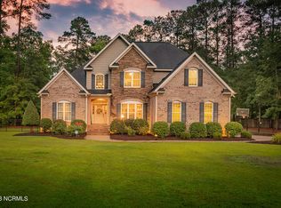 3710 Bristolwood Ct, Grimesland, NC 27837