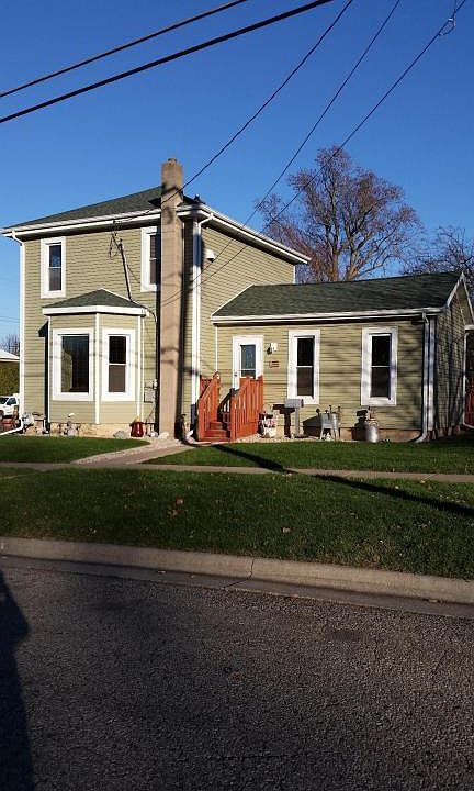 1st image of 205 Jefferson St E