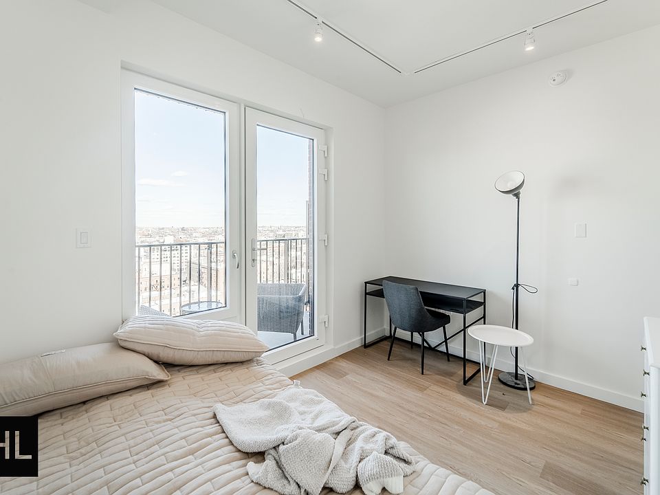 1st image of 931 Carroll St #1432