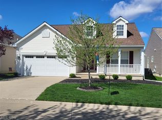 6210 Dogwood Ln, North Ridgeville, OH 44039