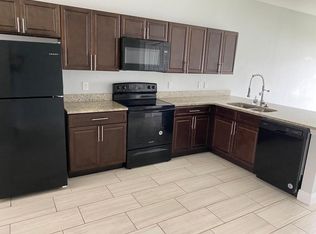 657 Yak Ct, Kissimmee, FL 34759