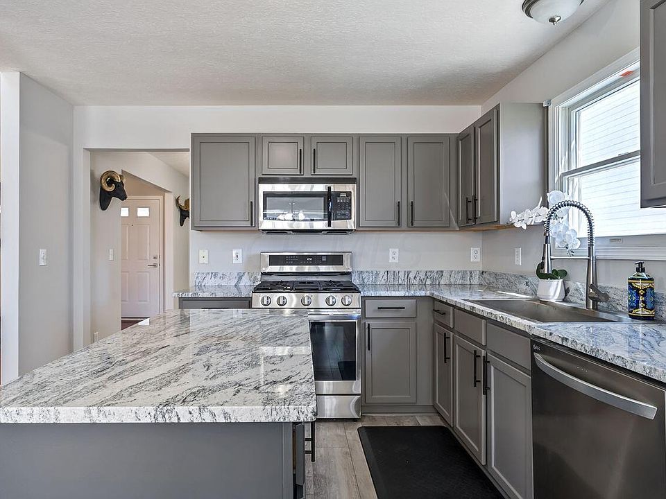 1st image of 7062 Laver Ln
