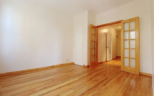 Rented by Compass | media 18