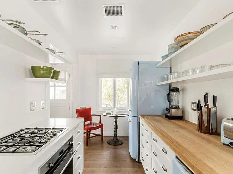 1711 Linden Ave — Photo 13