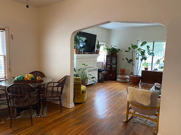5th image of 1158 N Westmoreland Ave