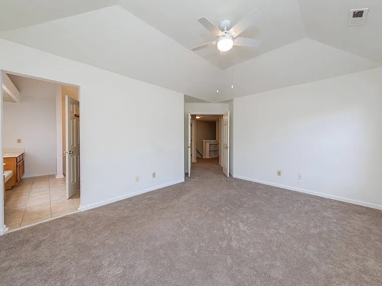 308 Ferguson Bnd — Photo 18