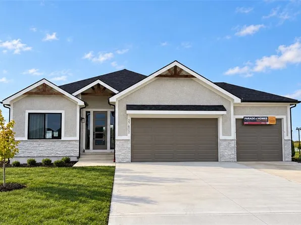 27602 E 128th Ct, Lake Lotawana, MO 64086