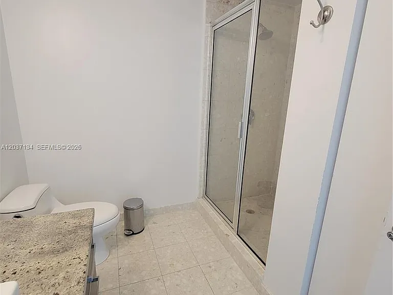 185 SW 7th St #3500 — Photo 12