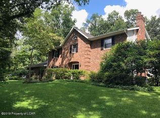 43 Kenilworth Rd, Shavertown, PA 18708