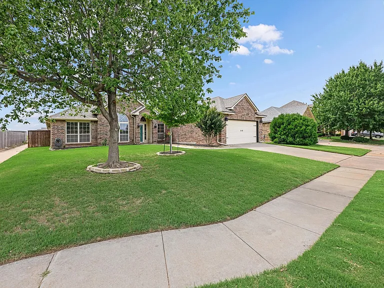 8725 Pikes Peak Rd — Photo 6