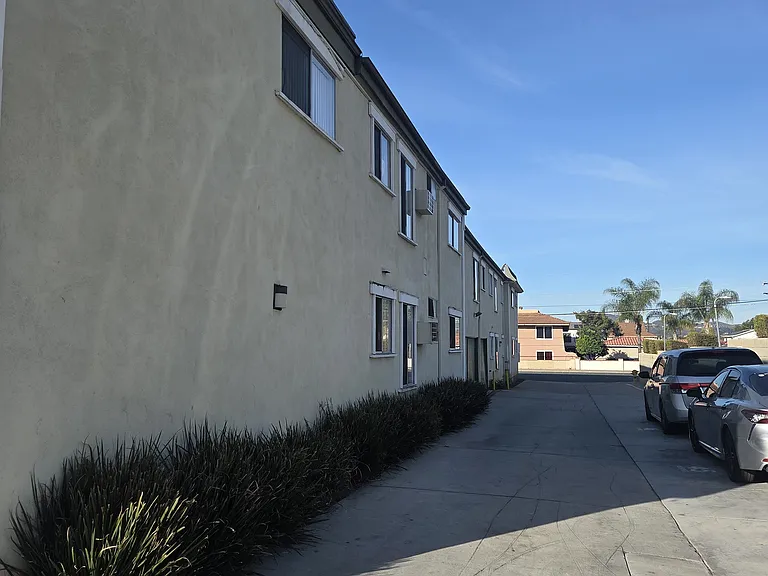 Villa Mollison Apartments — Photo 7