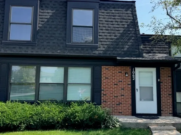 1062 Inverrary Ln, Deerfield, IL 60015