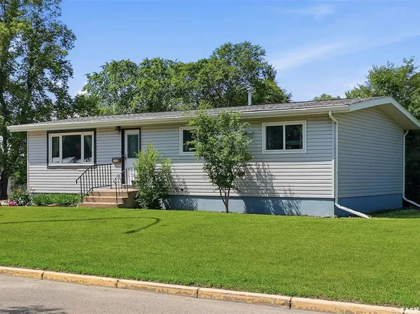 1397 7th STREET E, Prince Albert, SK S6V 0V2