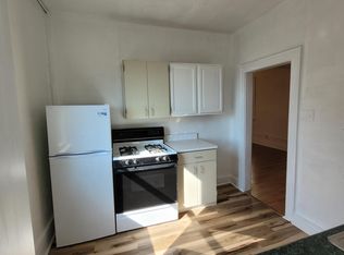 423 W 7th St #2, Mishawaka, IN
