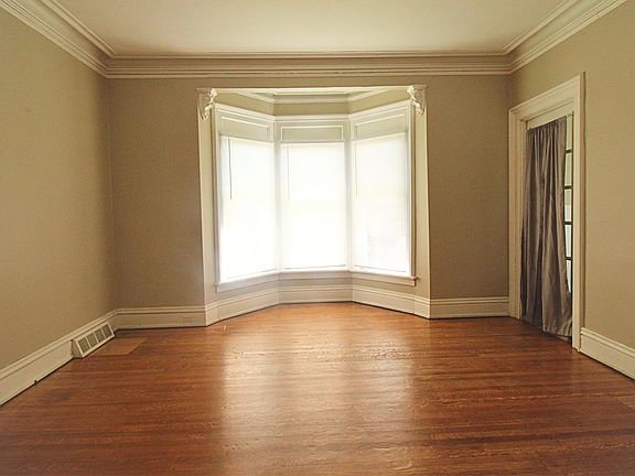 4th image of 510 Coit Ave NE APT B