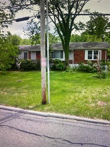 1306 W Essex Ave, Saint Louis, MO, 63122