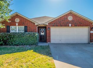 2011 Archer Dr, Grand Prairie, TX 75052