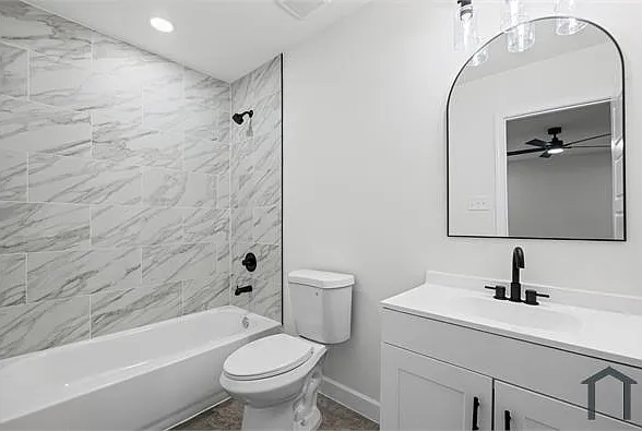 721 Eva St — Photo 14