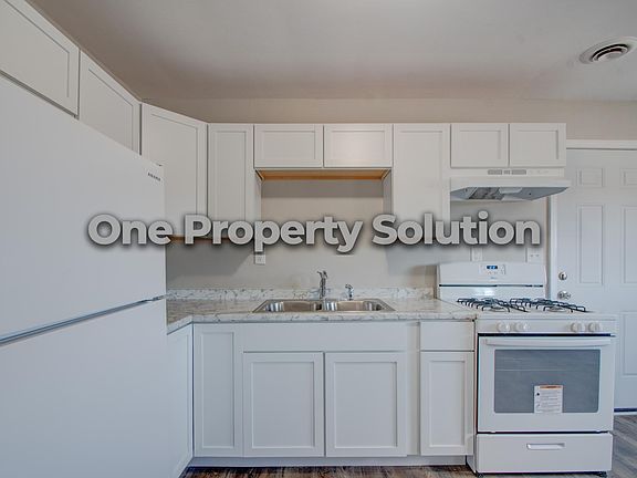 2nd image of 5284 Broadway St #2E