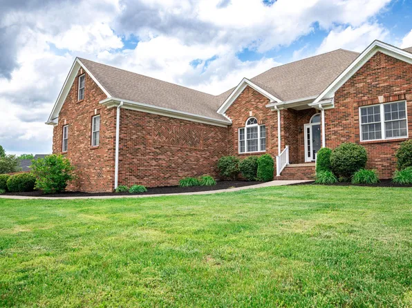 207 Lee Oak Cir, Harrodsburg, KY 40330