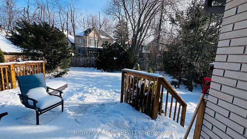 Toronto House for rent - 4 Bedrooms — photo 14