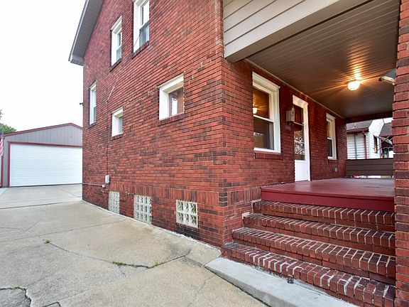 2nd image of 418 Manchester Ave