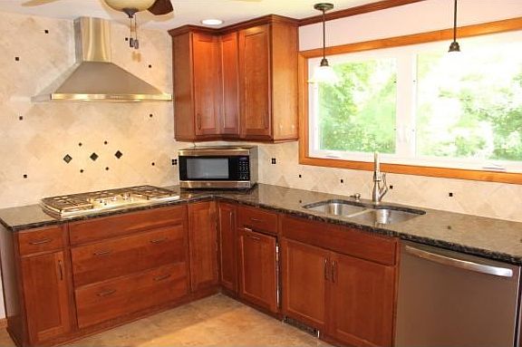 5th image of 3744 Pheasant Ln