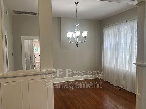 5th image of 3101 Park Ave