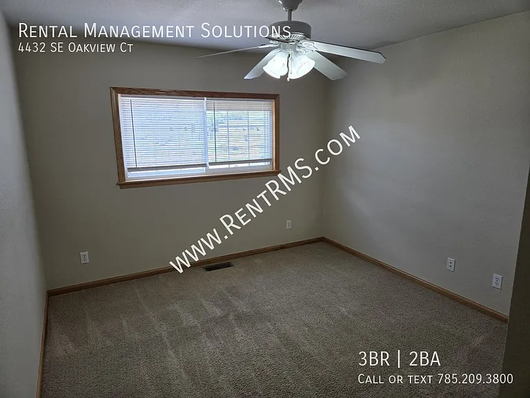 4432 SE Oakview Ct — Photo 16