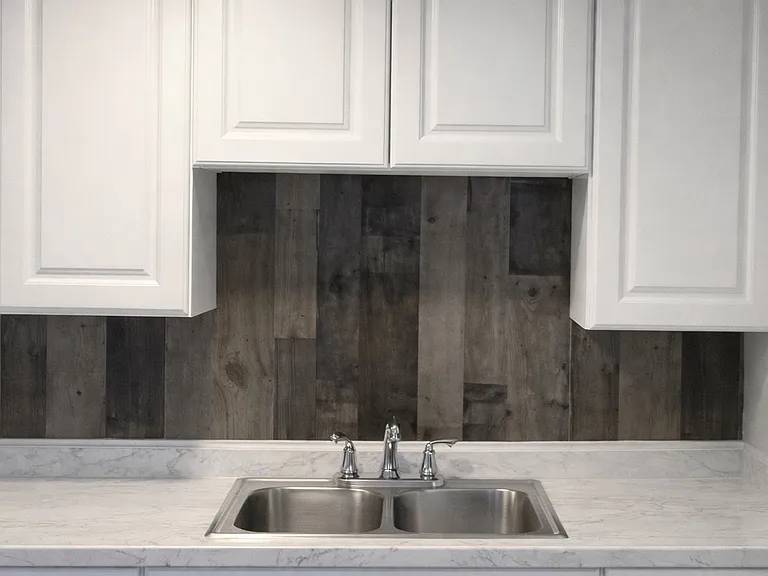 11 Putnam Hts #1W — Photo 1