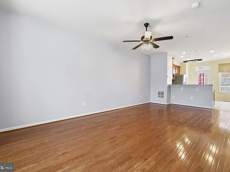 4505 Foster Ave — Photo 14
