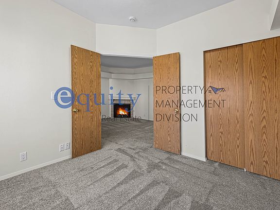 3rd image of 5334 S Beacon Hill Cir