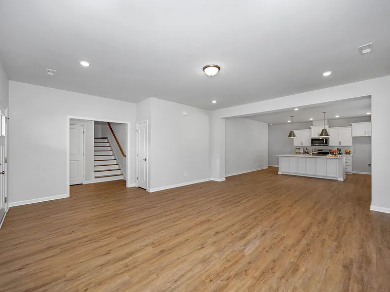 17387 Chelsea St — Photo 7