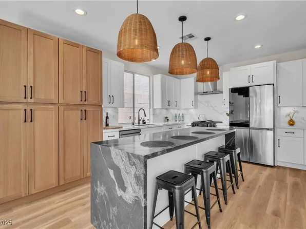 10613 Turquoise Valley Dr, Las Vegas, NV 89144