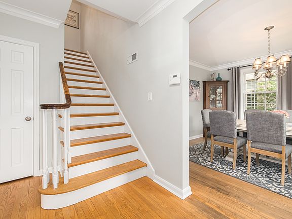 4th image of 831 S Prospect Ave