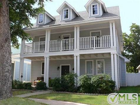1st image of 9820 Lexington Dr