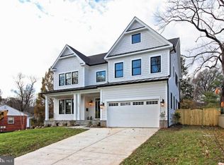 1502 Crane St, Falls Church, VA 22046