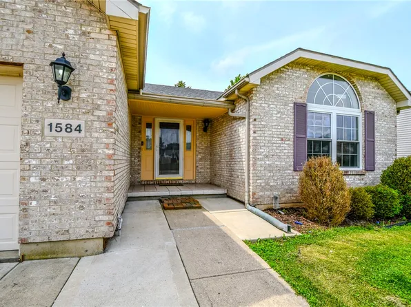 1584 Farrington Dr, Dayton, OH 45420