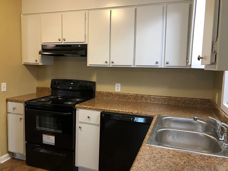 314 Jewell Dr — Photo 12