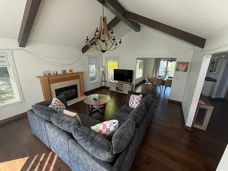 2135 Baxter Dr — Photo 11