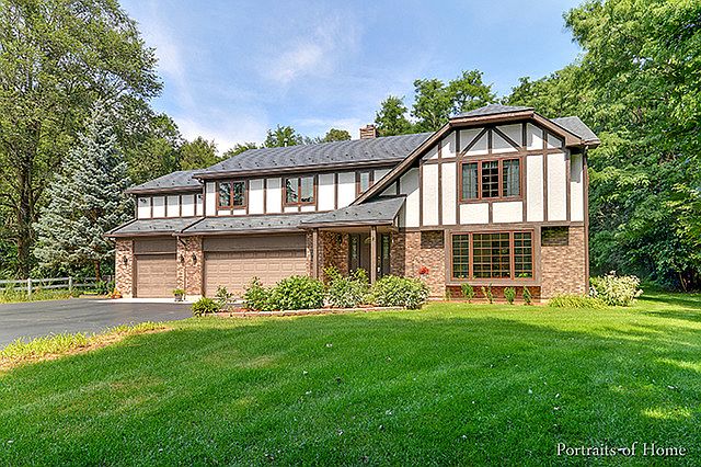 1st image of 2N615 Woodcrest Dr