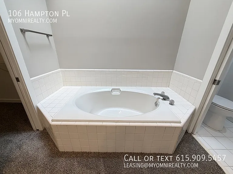 106 Hampton Pl — Photo 4